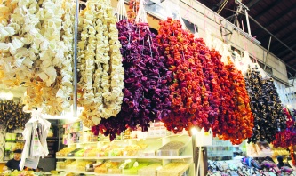 Meyve ve sebzeyi kışın da tüketmek için güvenli  saklama yöntemlerini bilmek önemli