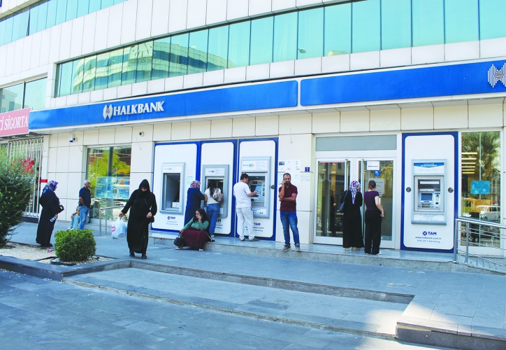 Borç son yılların en  üst noktasına ulaştı