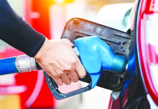 Benzinin litre fiyatı 2 lira 74 kuruş arttı