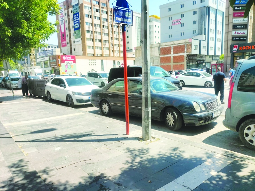 Hatalı park eden 490 araca  610 bin 540 TL ceza yazıldı