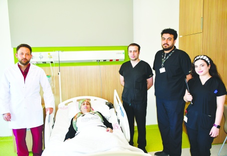 Karnını dolduran tümör çıkarıldı, hasta yeniden yürüdü