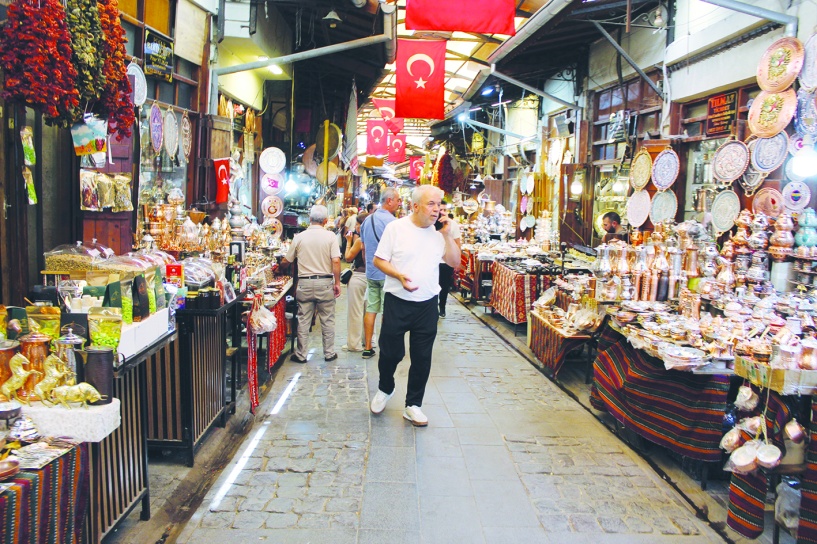 Borcu borçla kapatıyoruz