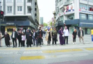 Devlet daha çok faiz, halk  daha çok vergi ödeyecek