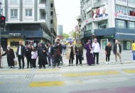 Devlet daha çok faiz, halk  daha çok vergi ödeyecek