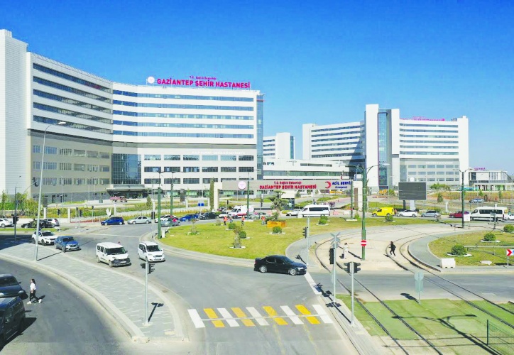 Şehir hastaneleri 8 ayda 100 milyar lira yuttu