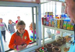 Okul kantinlerinde cips ve çikolata yasak