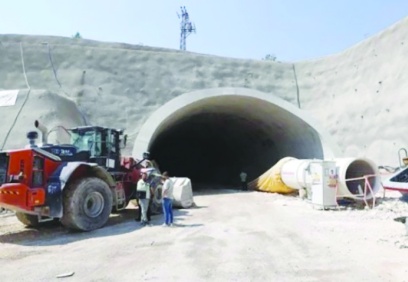 1 işçi öldü, 3 işçi yaralandı