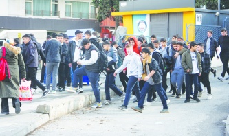 17 milyon öğrenci, 1,2 milyon  öğretmen ders başı yaptı