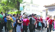 Çocuklar okula giderken can  güvenliğinden emin değil!