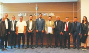 Eren Kaşısarı mazbatasını aldı