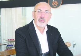 Siyaset, toplumun ortak geleceğinin  tartışıldığı bir zemine dönüştürülmeli