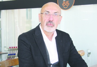 Siyaset, toplumun ortak geleceğinin  tartışıldığı bir zemine dönüştürülmeli