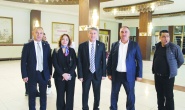 Parti içi demokrasi şöleni yaşandı