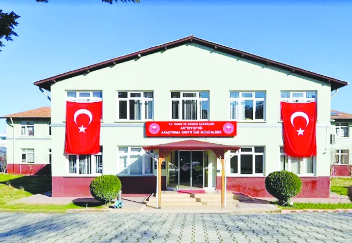 Antepfıstığı Araştırma  Enstitüsü’ne pislikten girilmiyor