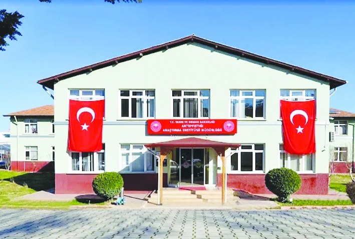 Antepfıstığı Araştırma  Enstitüsü’ne pislikten girilmiyor