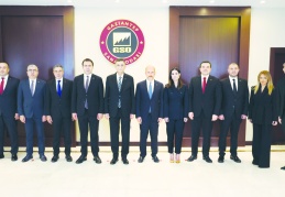 Küresel koşullar ve teknolojik  gelişmelere uyum sağlamak önemli
