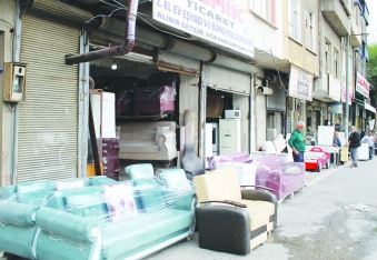 Esnafın omuzundaki  vergi yükü çok ağır