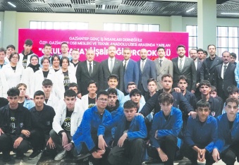 Mesleki eğitime yapılan yatırımı en  stratejik yatırım olarak görüyoruz