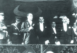 “Cumhuriyet kazanımlarından asla vazgeçmeyeceğiz”
