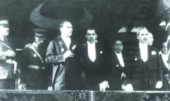 “Cumhuriyet kazanımlarından asla vazgeçmeyeceğiz”