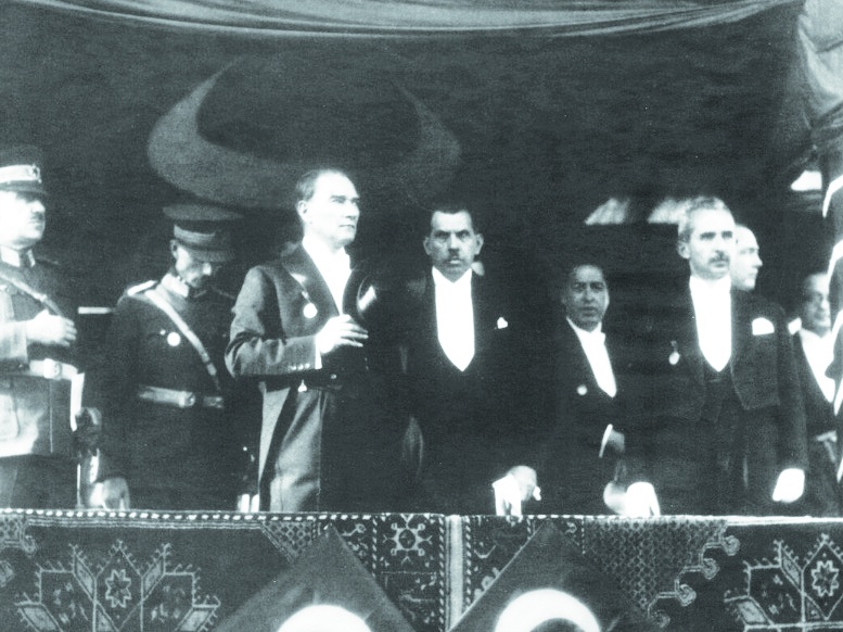“Cumhuriyet kazanımlarından asla vazgeçmeyeceğiz”