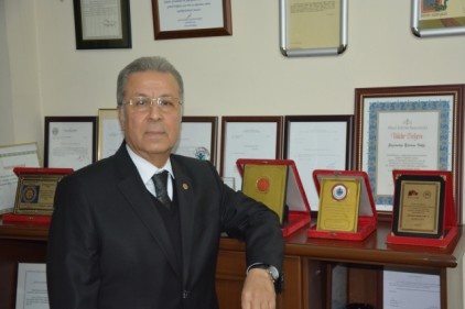 450-600 aileye sürekli ve düzenli temel ihtiyaç yardımı yapılıyor