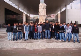 14-18 ile 19-26 yaş grubu gençler seyahat ediyor