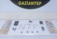 21 adet captagon hap, 10 gram toz esrar maddesi ele geçirildi