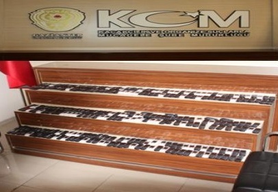 353 adet gümrük kaçağı cep telefonu ele geçirildi.