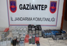 378 adet kaçak cep telefonu ele geçirildi