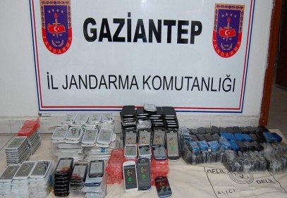 378 adet kaçak cep telefonu ele geçirildi