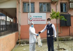 521 aile hekimine hijyen paketi ve maske verildi