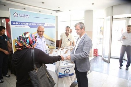 500 aileye 2000 kilogram et yardımı yapıldı