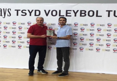 4. Allways TSYD İzmir Voleybol Turnuvası’nda Arkas Spor şampiyon 