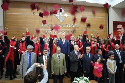 80 anneye çocukların birincil destekçisi olarak eğitim verildi