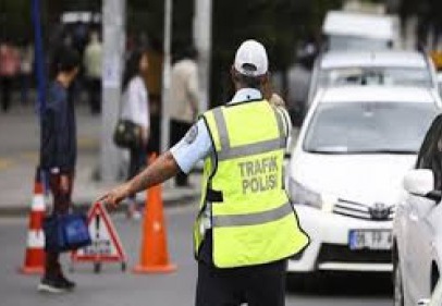 83 araç, trafikten men edildi