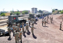 180 askeri personel, İslahiye 106. Topçu Alay Kışlası'na getirildi