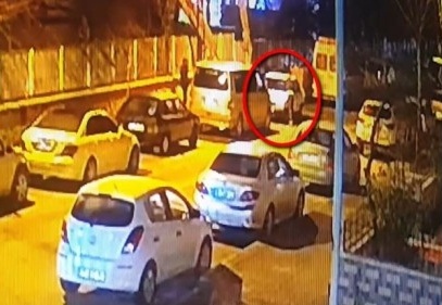 6 ayrı otomobilden akü çalan şahıslar yakalandı