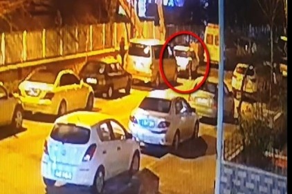 6 ayrı otomobilden akü çalan şahıslar yakalandı