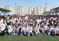 17 ayrı spor dalından mezun olanlar gösteri yaptı