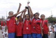  Basketbolu sevdirdiler