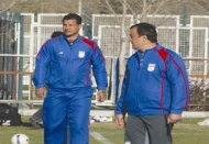 50 biletli seyirci önünde oynuyorlar