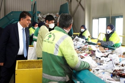 8 bin 953 atığın dönüştürülmesiyle 115 bin 753 ağaç kesilmekten kurtuldu