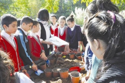 3 bin 200 öğrenci bitkilerle buluştu