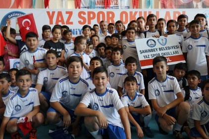 4 bin 500 öğrenci için mezuniyet töreni düzenlendi