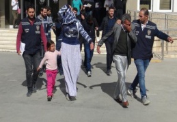 43 bin euroluk vurgunun zanlıları yakalandı 