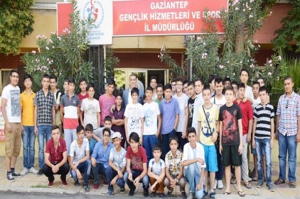 25 bin genç, 30 ev sahibi şehirde akranlarıyla tanışacak