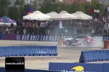 10 bin İstanbullu Red Bull Car Park Drift Dünya Finali&#039;ni izledi