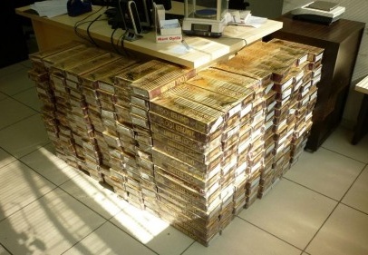 330 bin lira olan toplam 55 bin paket kaçak sigara ele geçirildi