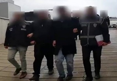 250 bin liralık demir sacı satmaya çalışan dolandırıcılar yakalandı